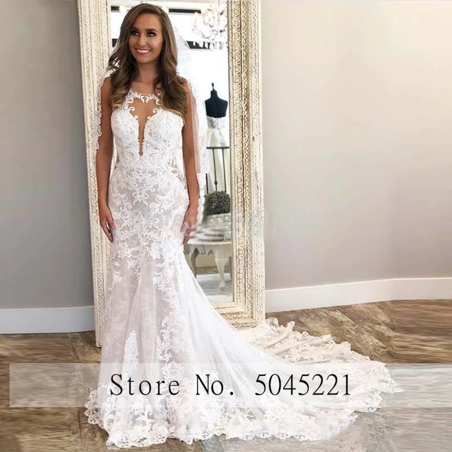 Женское свадебное платье с юбкой годе кружевное невесты со шлейфом и аппликацией