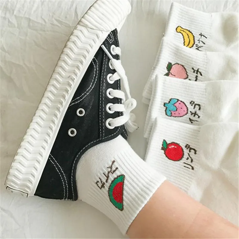 

Hot Sale Winter Harajuku female Small fresh Fruit Embroidery pattern Comfortable Cotton Woman Socks