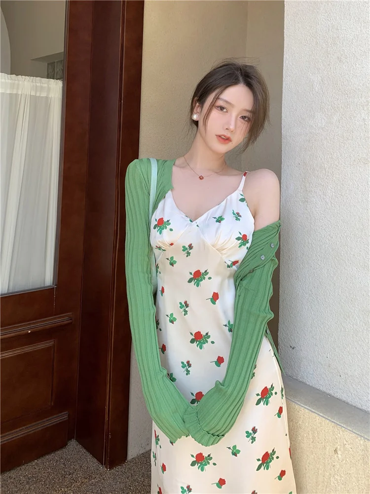 

2021 New French Style Retro Kikyo V-neck Backless Rose Floral Chiffon Suspender Dress Women's Summer Dress