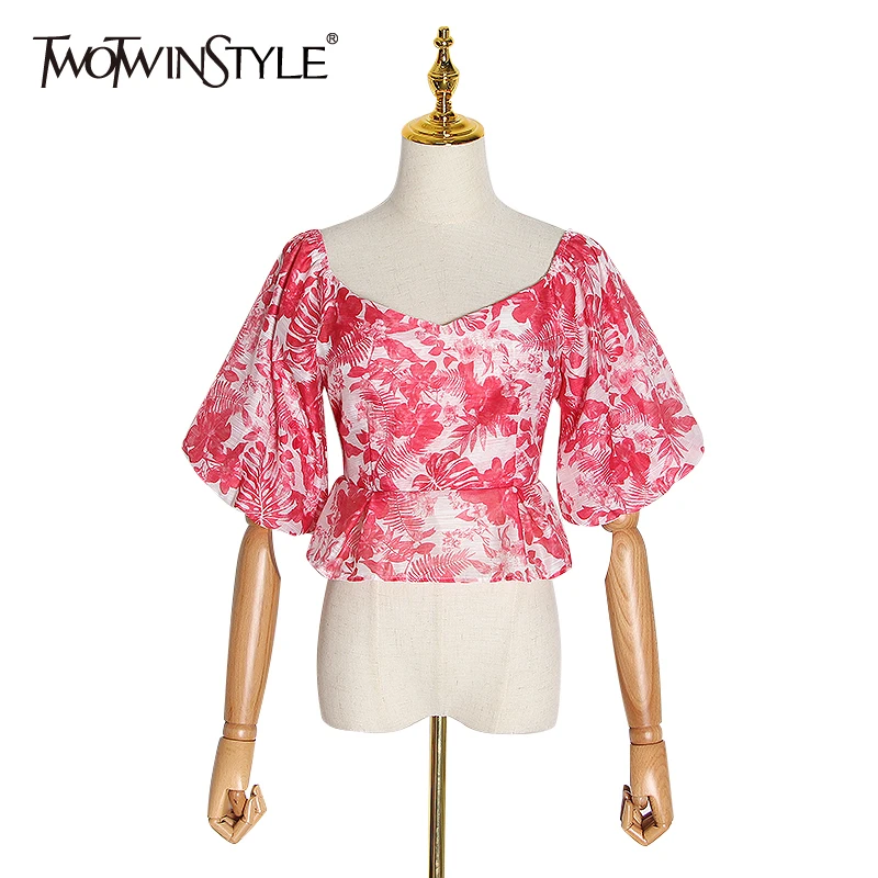 Женская рубашка с короткими рукавами TWOTWINSTYLE осенняя квадратным вырезом и