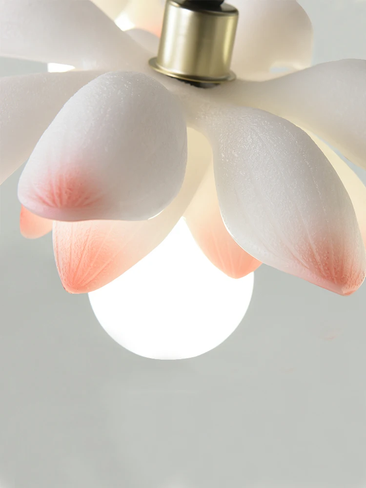 

YY Modern Decoration Bedroom Bedside Table Retro Art Lotus Zen Lamp