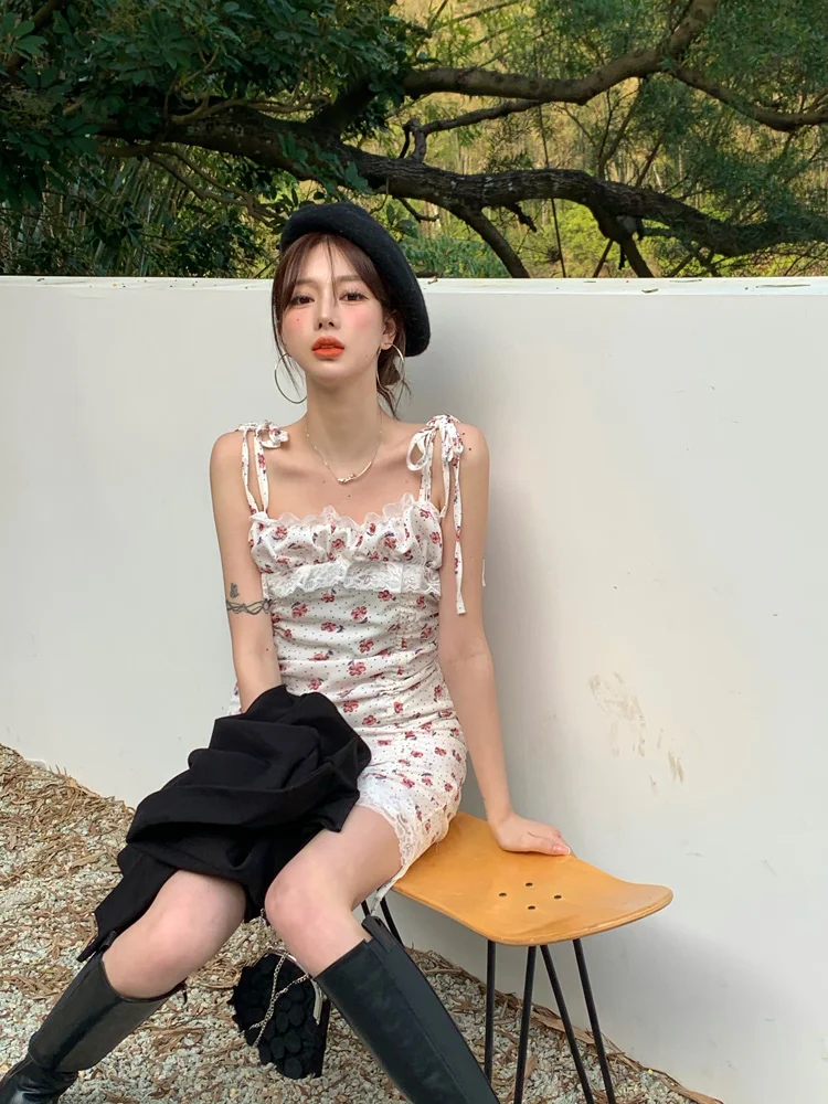 

Hong Kong Style French Style Lace Floral Strap Dress Fairy Summer Design Sexy Niche Outdoor Wear Tube Top Package Hip Short
