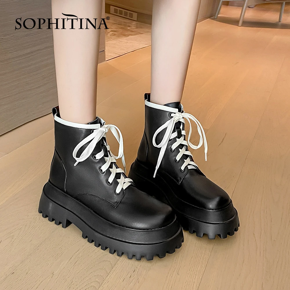 

Женские ботинки в британском стиле SOPHITINA, мотоциклетные ботинки на платформе, круглый носок, подходящий цвет, WO800