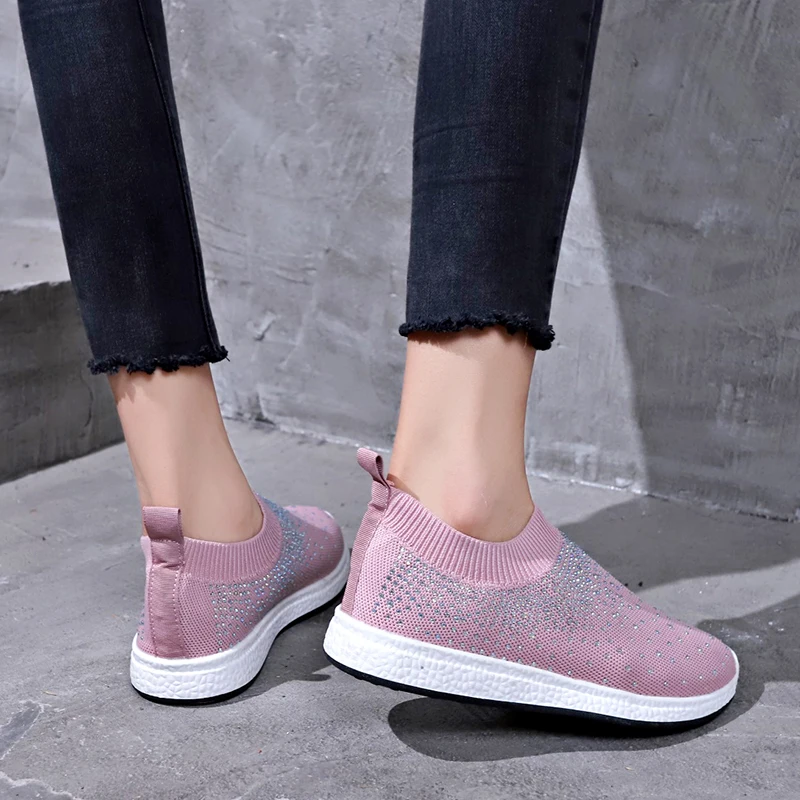 Размера плюс 42 Женские кроссовки Осенняя обувь на плоской подошве Стразы Женская