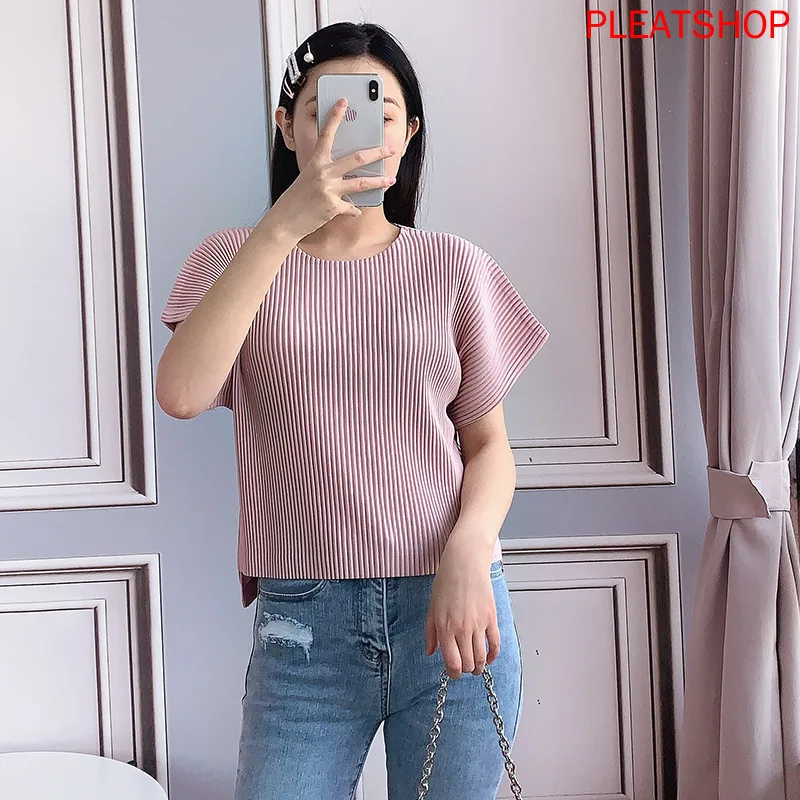 

2020 Summer New Style Women's Short-Sleeved T-shirt MIYAKE Pleated Top Loose Fashion Front Short Back Long Large Size Tee