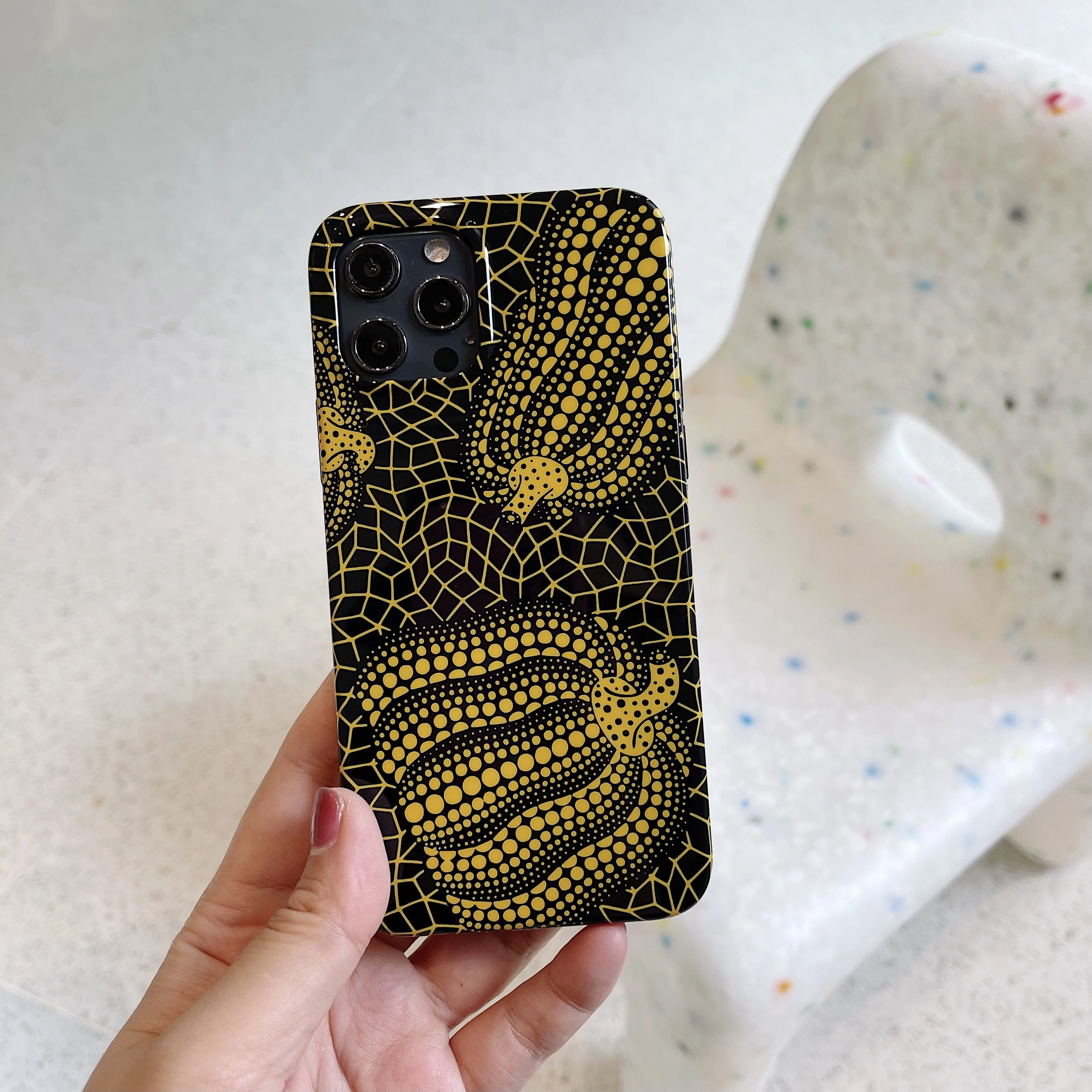 Yayoi Kusama Pumpkin Iphone Art Case iphone 13/12 7 8 Plus X XR XS MAX 11 Pro MAX SE 2020 Gridding Protection Anti-fall Shell