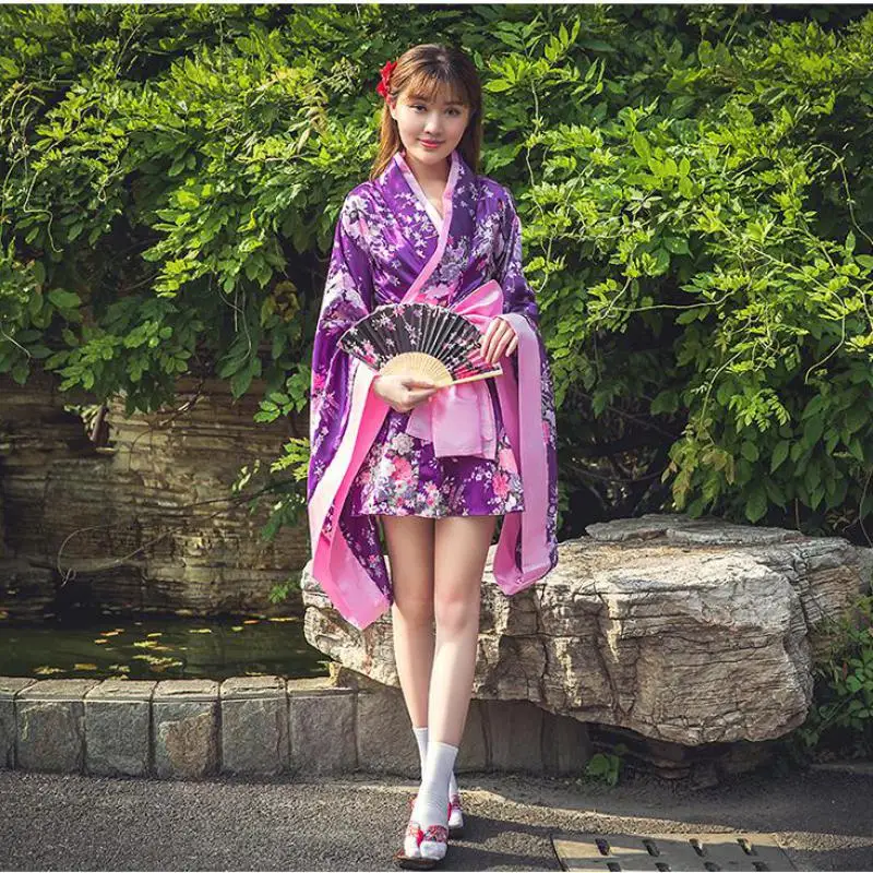 

Кимоно с Оби и Geisha в японском стиле, пикантный мини-костюм для косплея, элегантный костюм сакуры с фиолетовым цветочным принтом для представ...