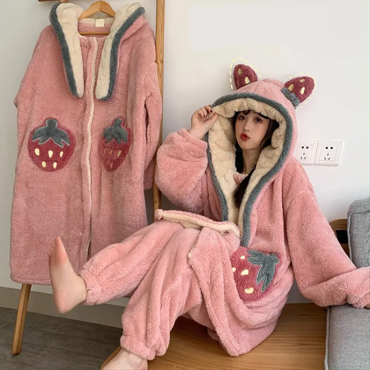 

Autumn And Winter 2021 Pajamas Female Sweet Strawberry Best Friend Home Suit Female