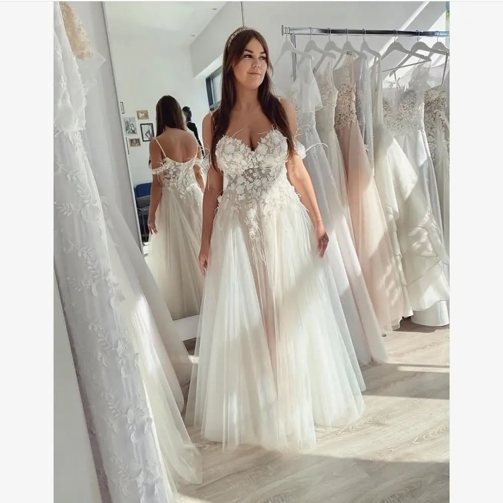 

2021 Elegant Wedding Dress Sweetheart Floor Length 3d Flowers With Feathers A-Line Bridal Dress Sleeveless Low Back Vintage