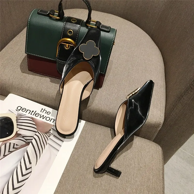 

2021 New Ladies Muller Slippers Mid-Heel Sandals Summer Slippers Brand Four-Leaf Clover Slippers Outdoor Slippers 35-39 Size