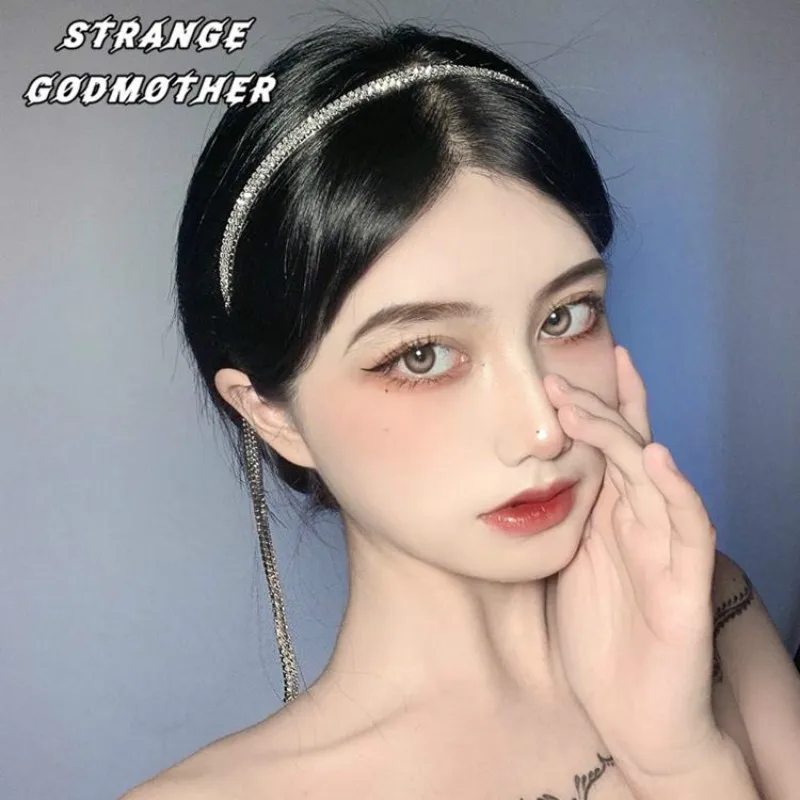 Повязка на голову блестящая Стразы украшенная бижутерией повязка с кисточкой