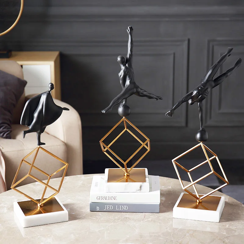 Абстрактная Спортивная Статуэтка из черной смолы с героями гимнастики фигурка