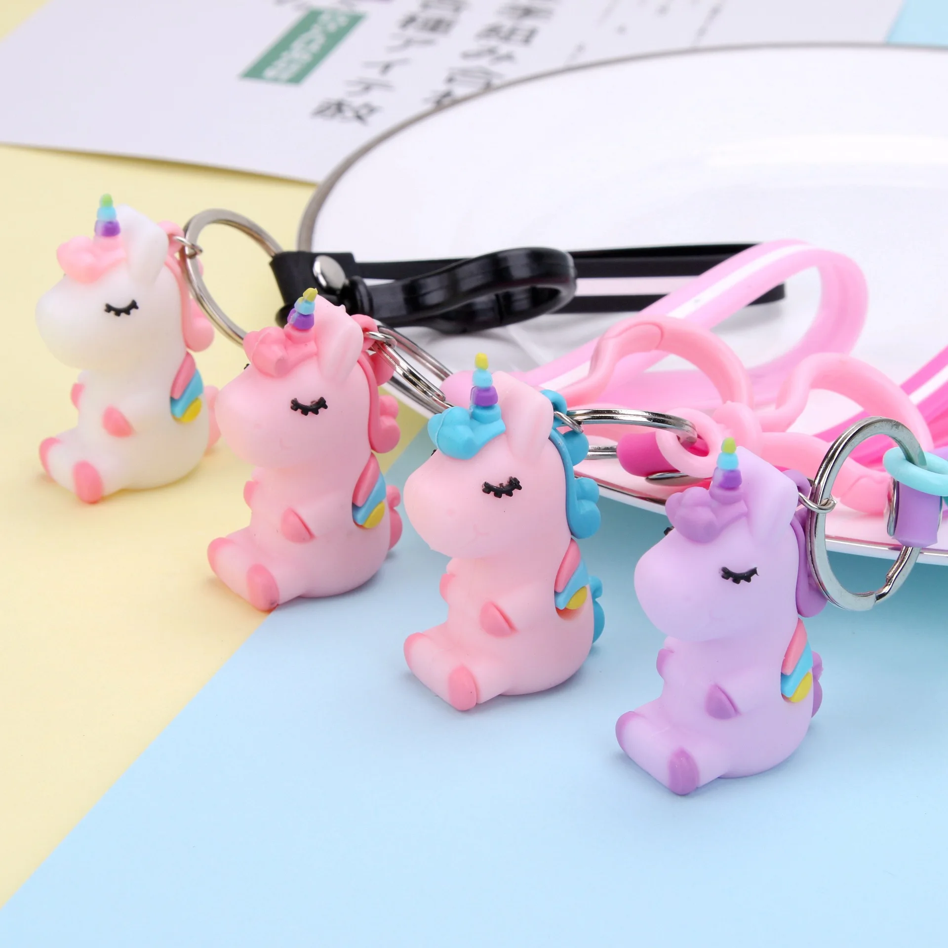 

Support Customization Logo ECO-friendly Cartoon Rubber 3D Unicorn Keychain Anime Cute Animal