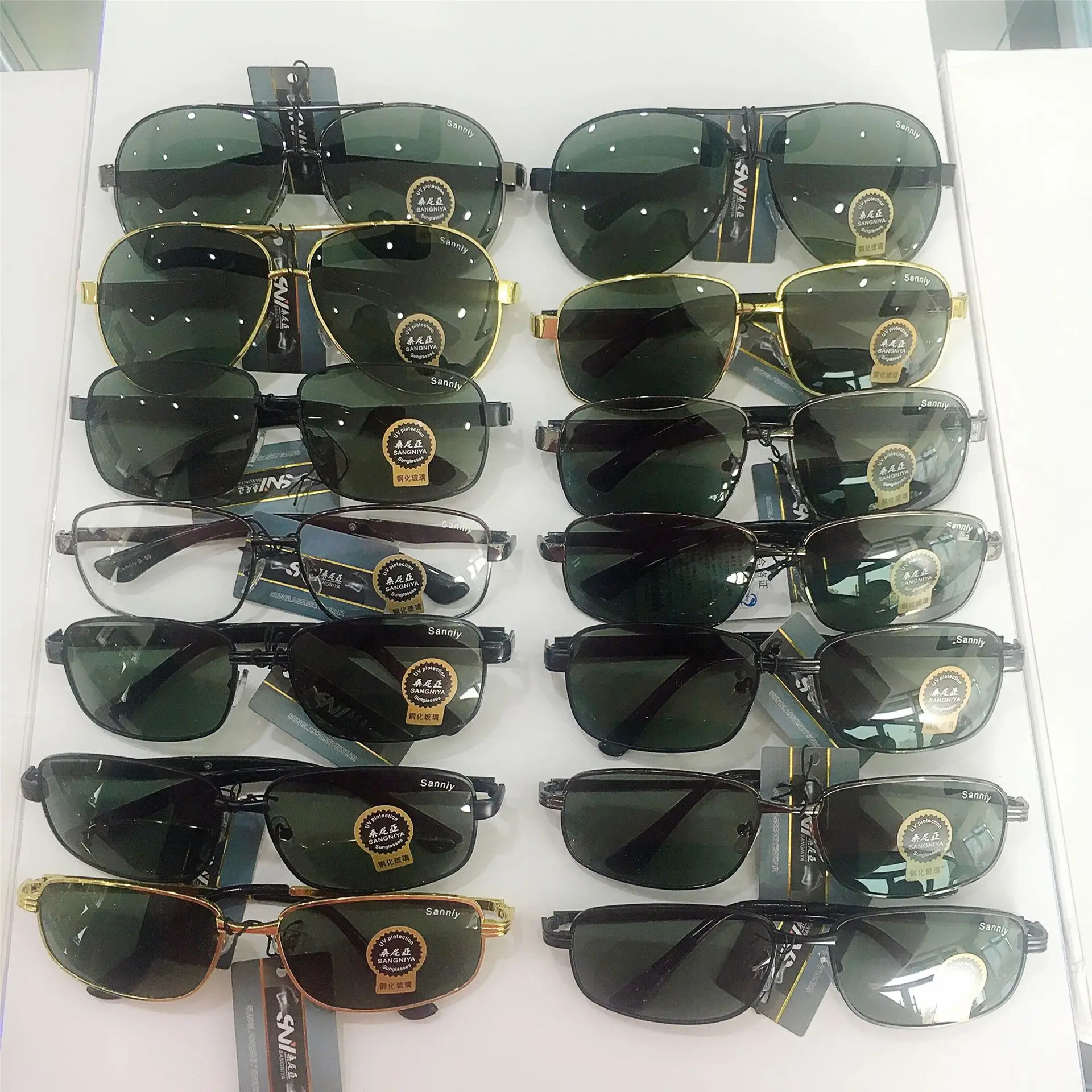

Cubojue Wholesale Glass Sunglasses 10 Pcs/lot Dark Green Sun Glasses for Male Anti Scratch UV400