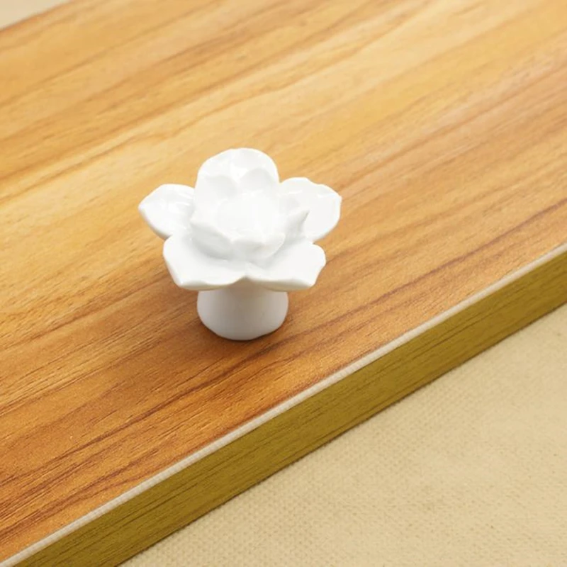 Высококачественные цветные керамические ручки LCH в форме цветка лотоса для