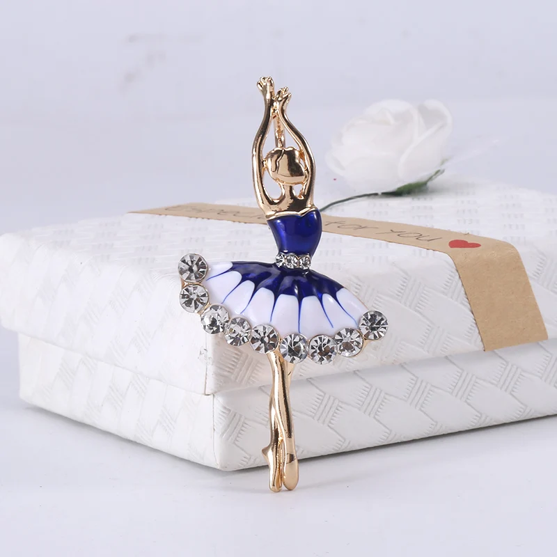 Эмалированная брошь для танцев