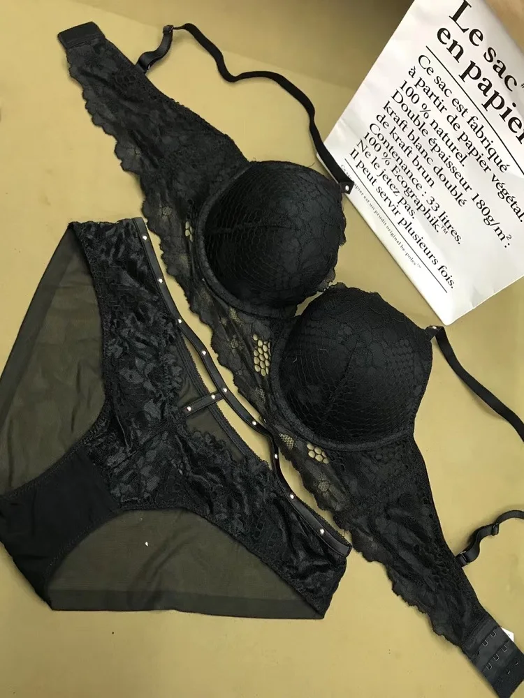 

New dark push up bra set Sexy gathered lace underwear set Women's lingerie Fashion beaded bra Ladies bra and panties