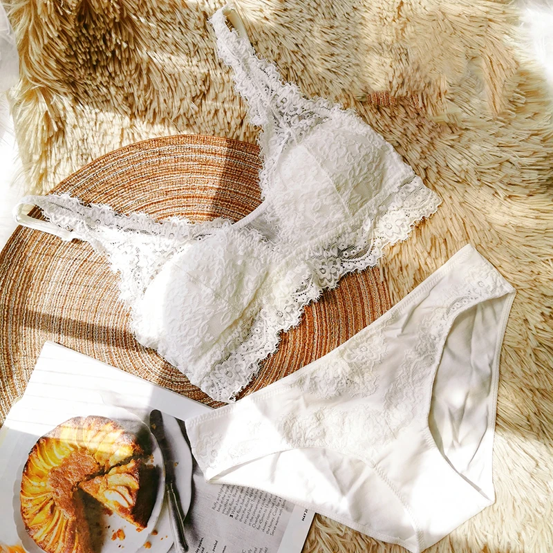 

Sexy Women Lingerie Set Lace Underwear Beauty Floral Embroidery Bralette Soft Cotton Made Panties Low Waist Plus Size Bra Set