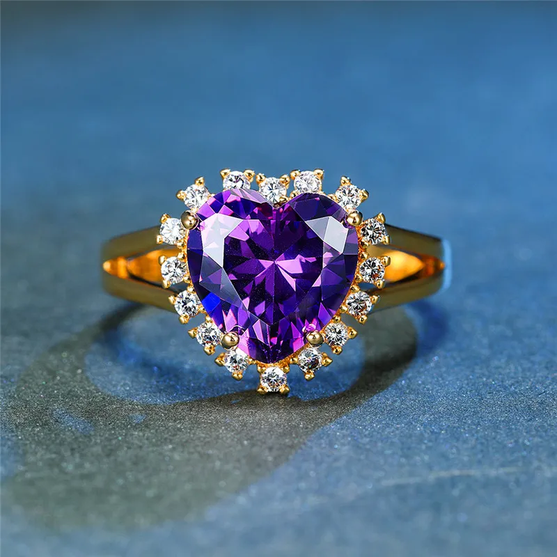 Женское винтажное большое кольцо с фиолетовым кристаллом изысканная Золотая
