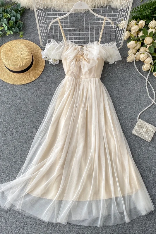 

Malaysia Seaside Vacation Wind Net Yarn Long Skirt Fairy Careful Machine Ruffled Neckline Suspender Dress