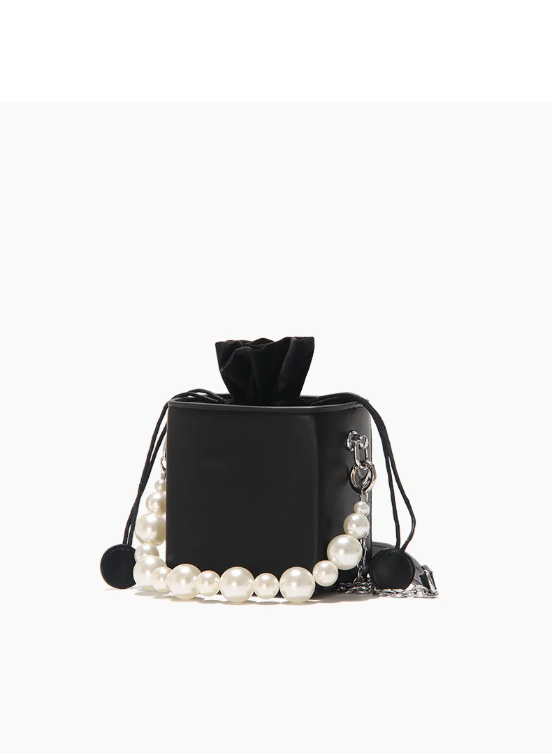

2021 fashion trend Mini Mini Bag Pearl Chain Bucket Bag Mini Crossbody Bag Bag