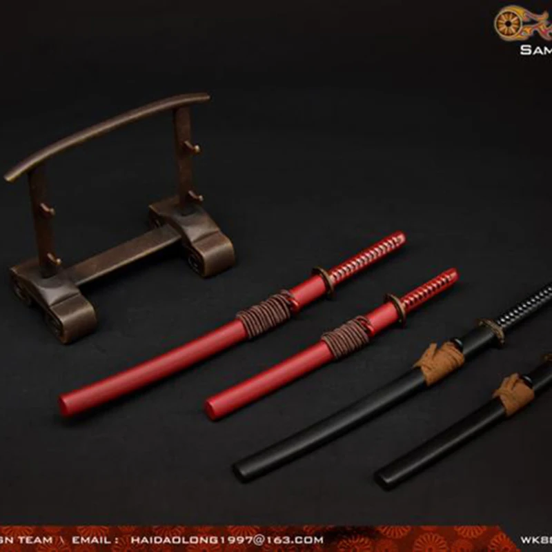 В наличии 1/6 WOLFKINGWK 88004 самурайский меч и подставка Черный/Красный Катана модели