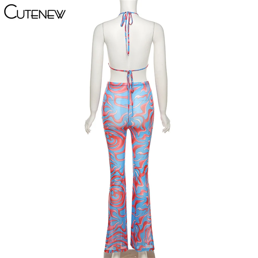 

Cutenew Summer Casual Print 2 Piece Set Women Sexy V-Neck Bandage Top And Flare Pants 2021 Skinny Slim Streetwear Lady Tracksuit