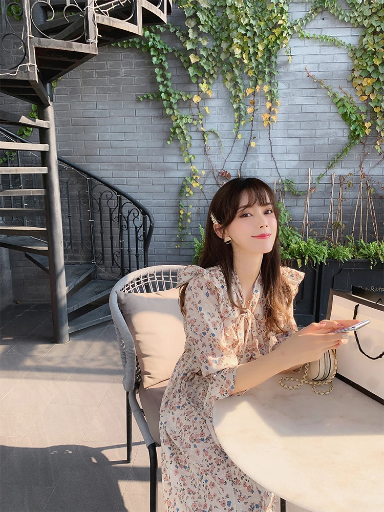 Платье Mishow шифоновое платье до середины икры с длинным рукавом и цветочным