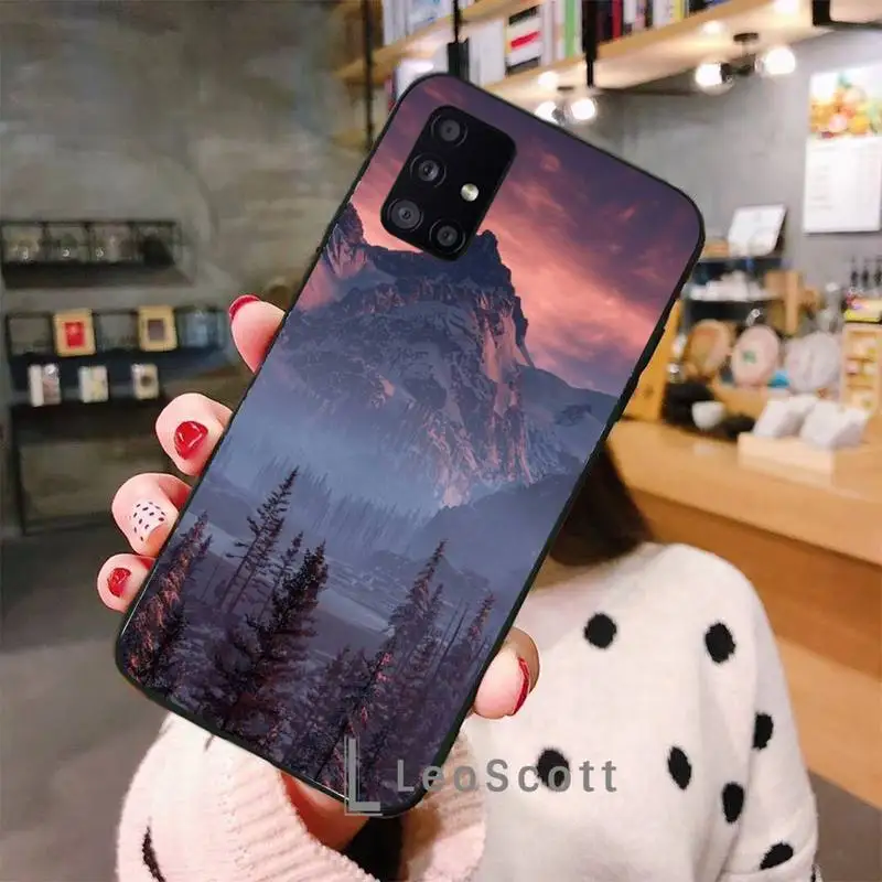 

Snow mountain Phone Case For Samsung A32 A51 A52 A71 A50 A12 A21S S10 S20 S21 Plus Fe Ultra