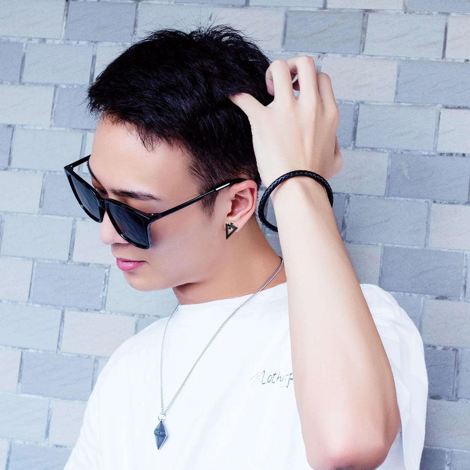 

GorGor Clip Earrings Men Stainless Steel Pattern Triangle Cross Black Simplicity Individuality Party Trendy Accessories TE-539