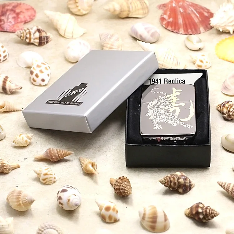 

Genuine Zippo oil lighter copper windproof Black ice mirror tiger cigarette Kerosene lighters Gift With anti-counterfeiting code