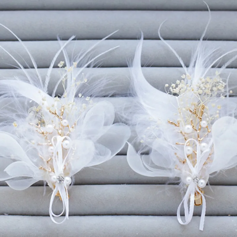 Заколка для волос белого цвета с перьями и цветами свадебная заколка невесты