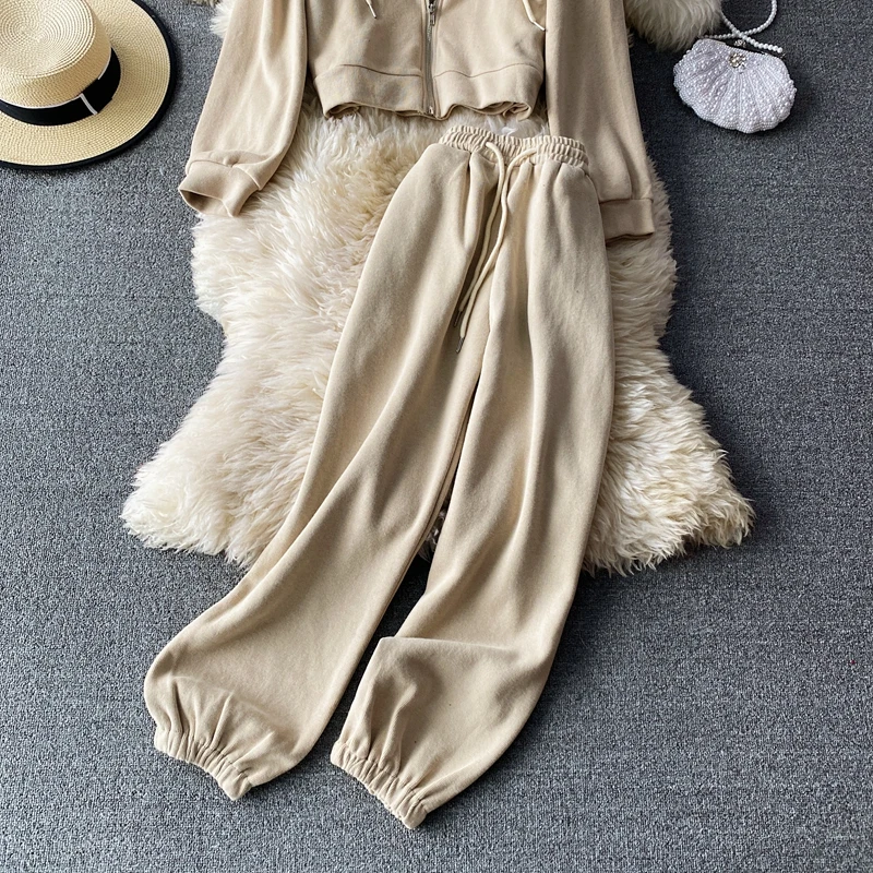 

Autumn Winter Pink/Gray/Black Sport Three Piece Set Women Casual Hooded Zipper Short Sweatshirt High Waist Drawstring Pants Suit