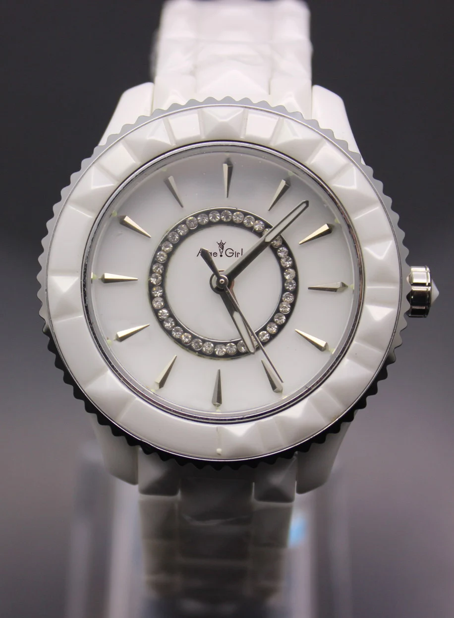 

New Men's top ClassicWatches Ceramic watch high-grade quartz VIII men women fashion lovers White Black Diamonds Ceramica