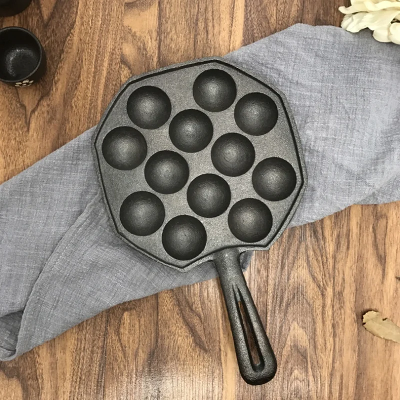 Чугунная жаропрочная посуда с 12 отверстиями гриль-тарелка осьминог