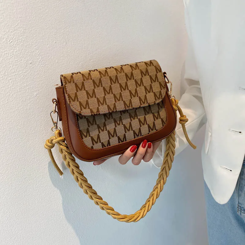 

Luxury brand Square Crossbody bag 2021 Summer Letter Print PU Leather Women's Designer Handbag Small Shoulder Messenger Bag B777
