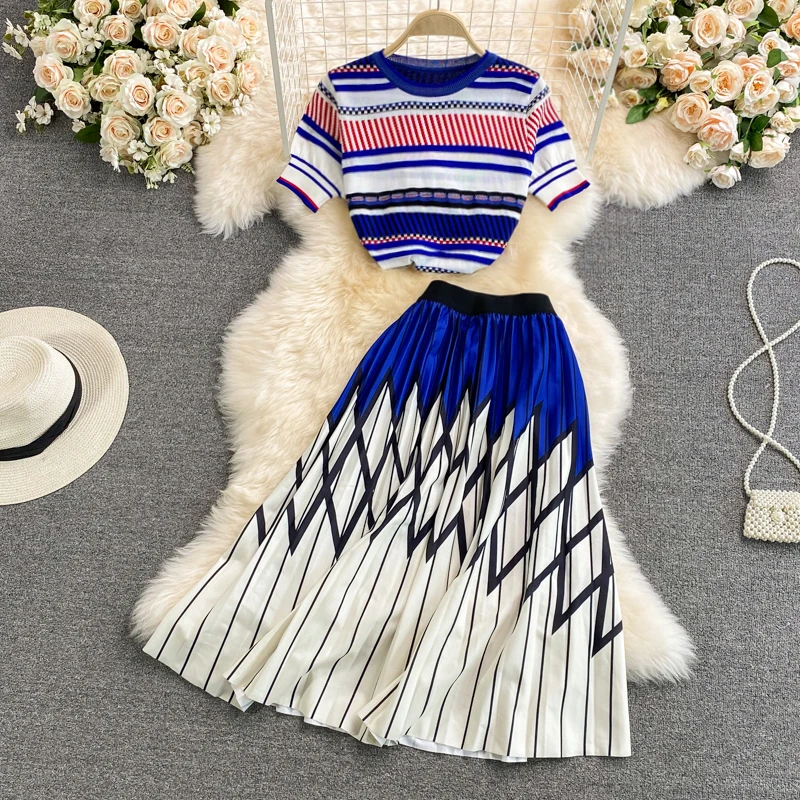 New Arrival Summer Stripe Knit Tops and Printed A-line Long Skirt Two piece Sets Women Runway Design Fashion Knit Set Suit