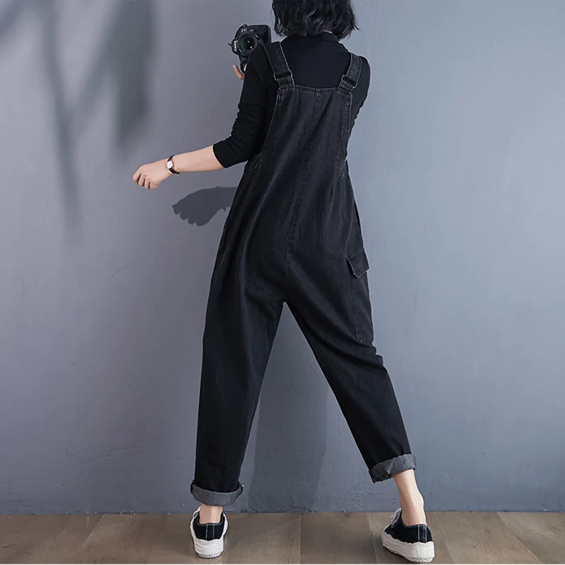 Женский джинсовый комбинезон с широкими штанинами свободного покроя - купить по