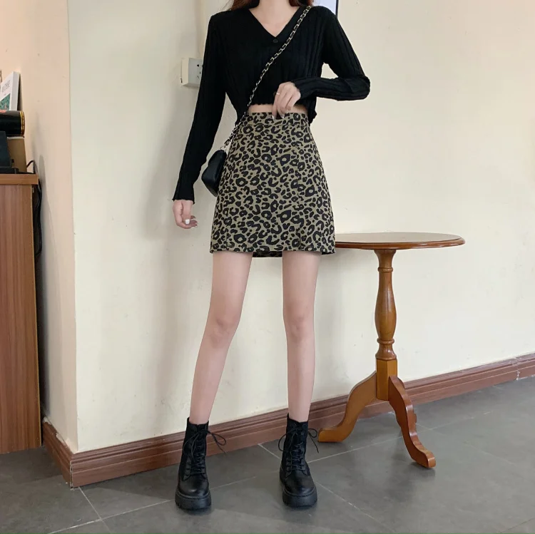 

HENCHIRY New Summer Casual Women Short Skirt Leopard Pattern Versatile Straight Tube High Waist A-shaped Skirt Slim Derss Split