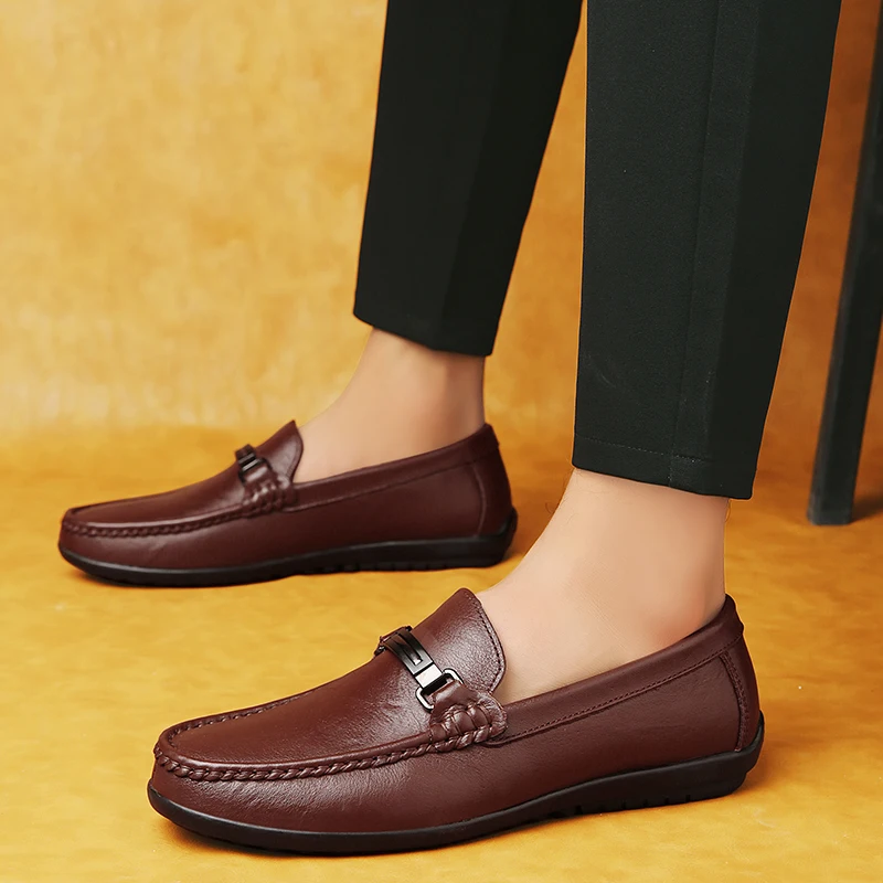 

2021 Men Autumn Luxury Leather Drive Flat Footwear Classic Comfy Men Casual Shoes Breathable Light Slippers Loafers Boat Shoes