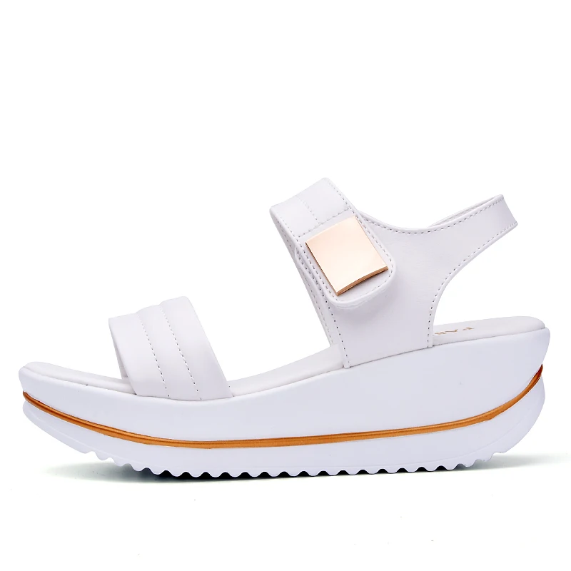 Сандалии женские кожаные на платформе мягкие удобные босоножки танкетке с