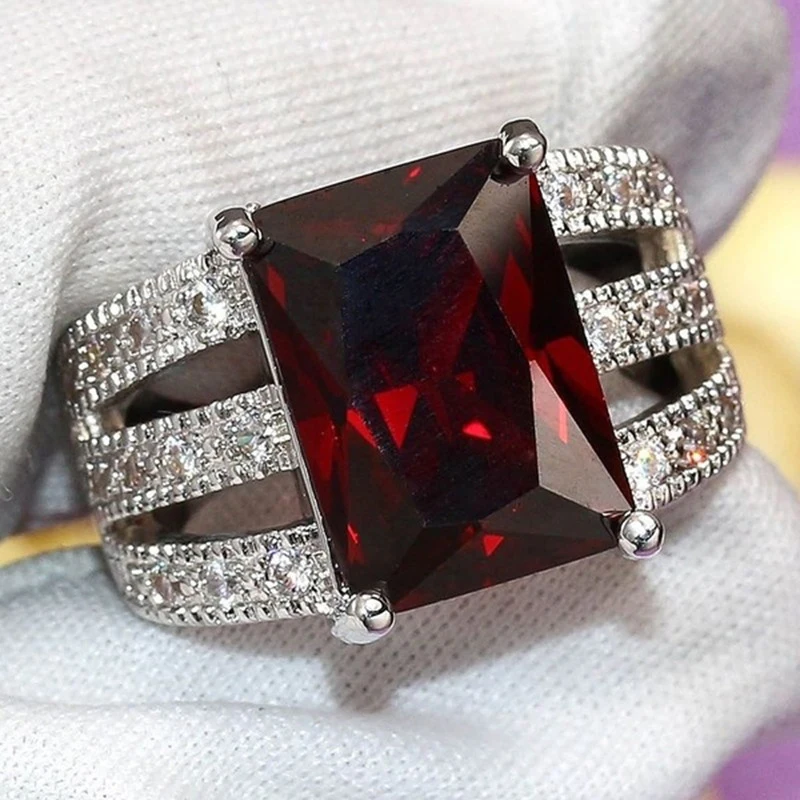 

New Fashion Crystal Twist Classical Heart Wedding Rings For Women Gold color elegant Engagement Rings Tiny Zircon gift Jewelry