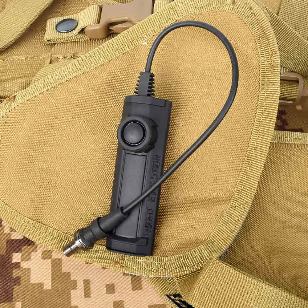 

M600 weapon Light Pressure Dual Function Tape Switch Airsoft Switch for M300 M951 M952 M600 Flashlight