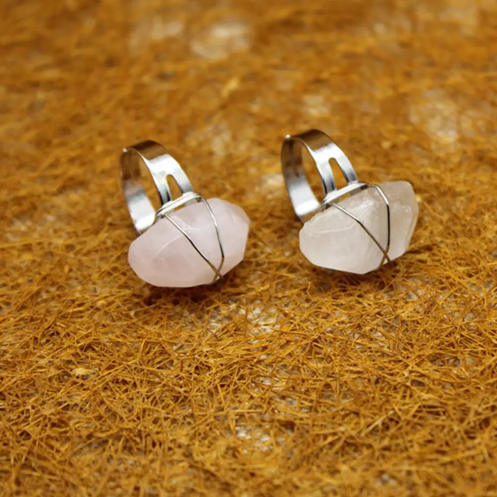 

Wholesale 12PC Natural Stone Facet Pink Crystal Rings Roses Quartz Metal Wire Twist Treat Adjustable Ring for Women Jewelry Free