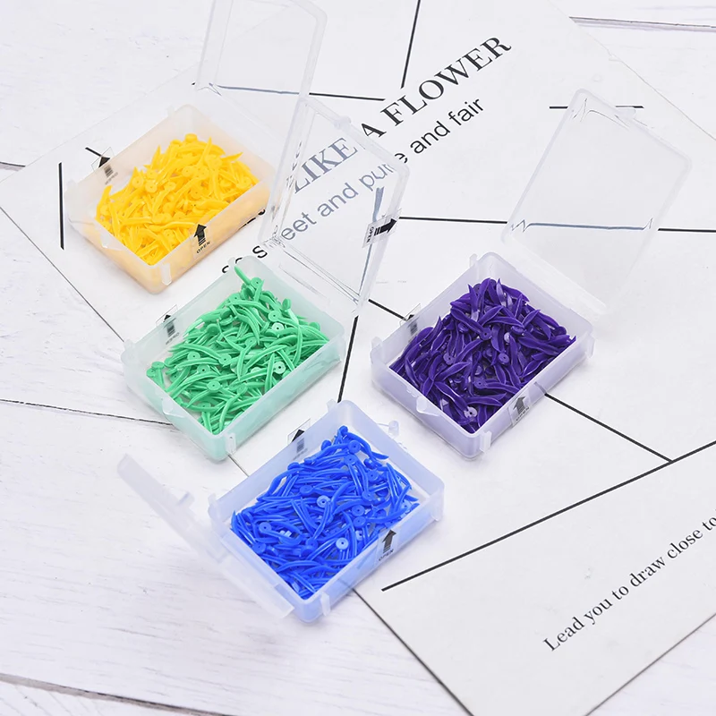 

100pcs/box Dental Disposable Wedge With Hole All 4 Size Tooth Gap Wedge Medical New