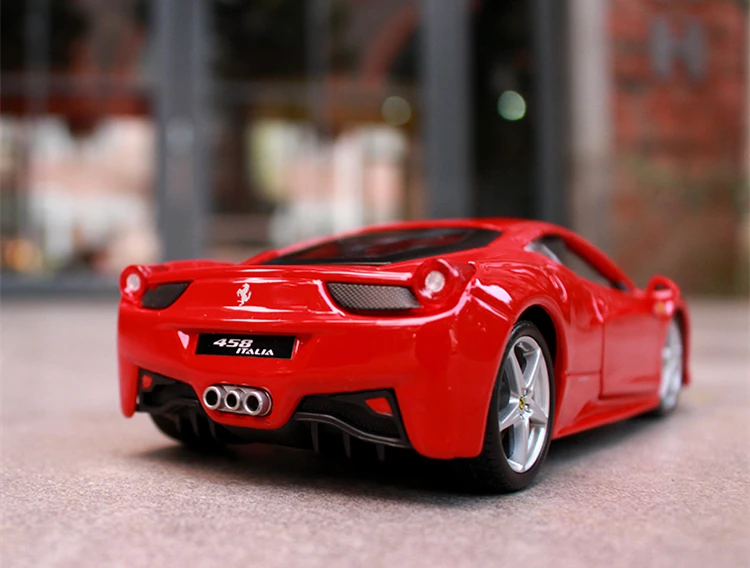 Bburago 1:24 Ferrari 458, красная модель автомобиля, литая под давлением металлическая модель, детская игрушка, подарок бойфренду, коллекция автомобилей из искусственного сплава