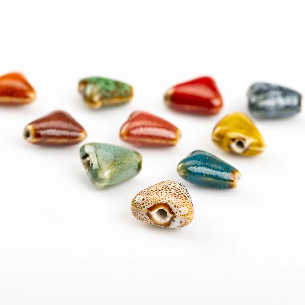 16 #20 шт треугольной формы для поделок керамические бусины нитка продажи