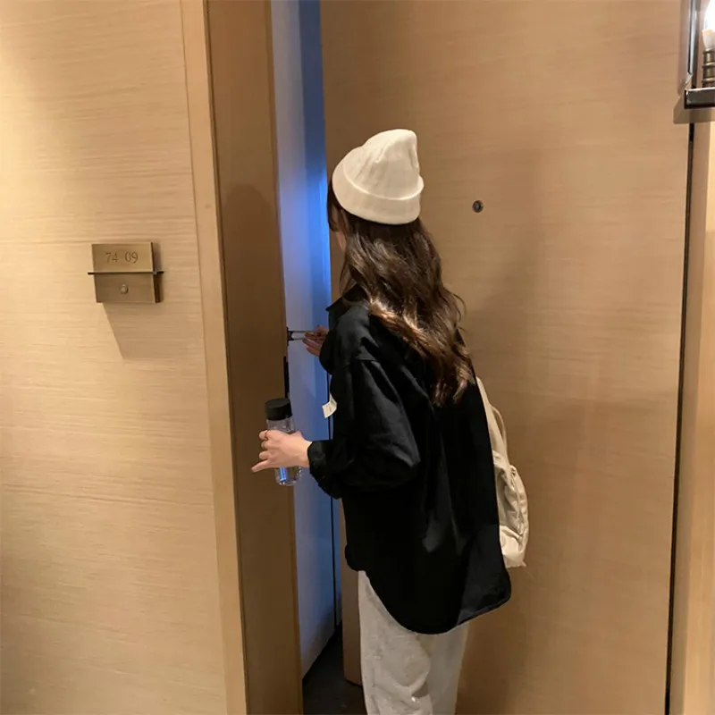 

Lapel Double Pocket Long-sleeved Shirt Women's 2020 Autumn Korean Solid Color Single Breasted Splicing Loose Casual Shirt Coat