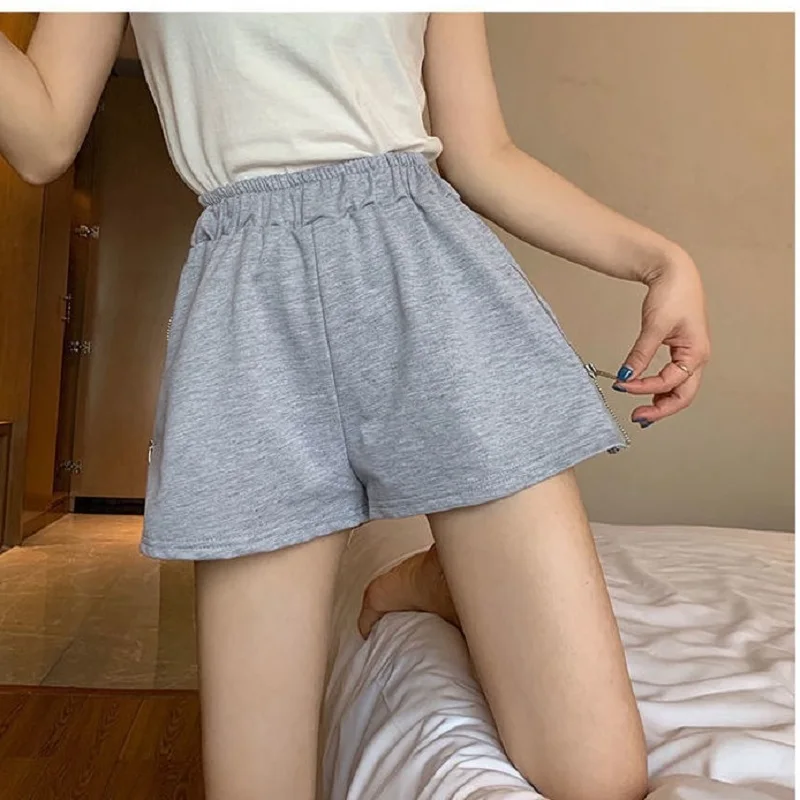 

Zipper Women Solid Color Shorts High Waist Casual Style Short Sweatpants With Slant Pockets Summer Ladies Loose Female Shorts