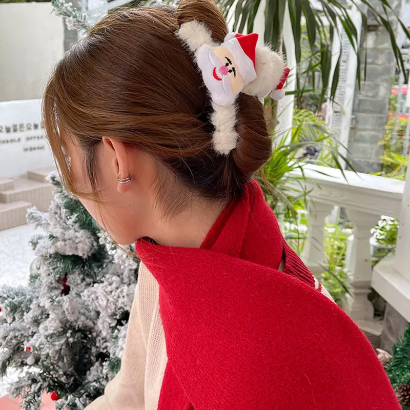 

1Pcs Fashion Soft Santa Claus Plush Hair Claw Clip Christmas Hair Accessories Fluffy Large Barrettes Faux Fur Geometric Hairpins